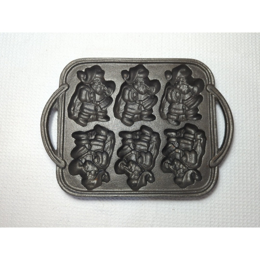 Cast iron vintage Santa Claus Christmas cake cookie cornbread mold pan Taiwan